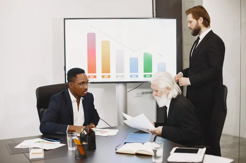 Advisory Proximity: The Informal Intelligence Channels Feeding Institutional Traders Before Earnings Drop