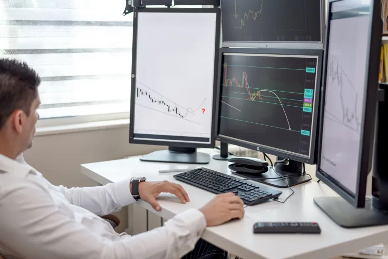 The Forecast Fallacy: Why Management Guidance Has Lost Its Predictive Power — and What Institutions Are Doing About It